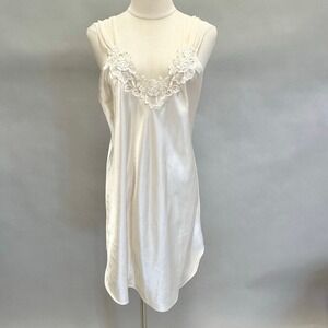 Vintage 90s Dentelle Off White Satin Slip Chemise lace embroidery size medium